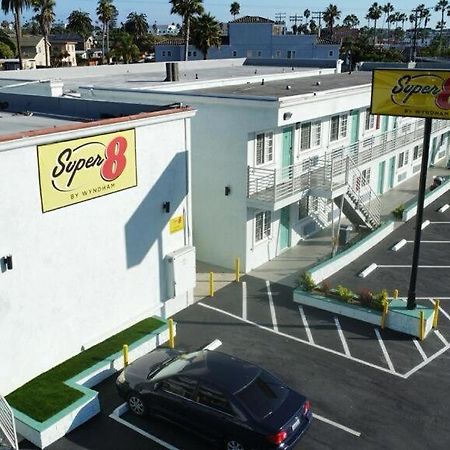 Super 8 By Wyndham Oceanside Downtown Hotel Luaran gambar