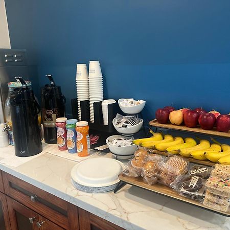 Super 8 By Wyndham Oceanside Downtown Hotel Luaran gambar