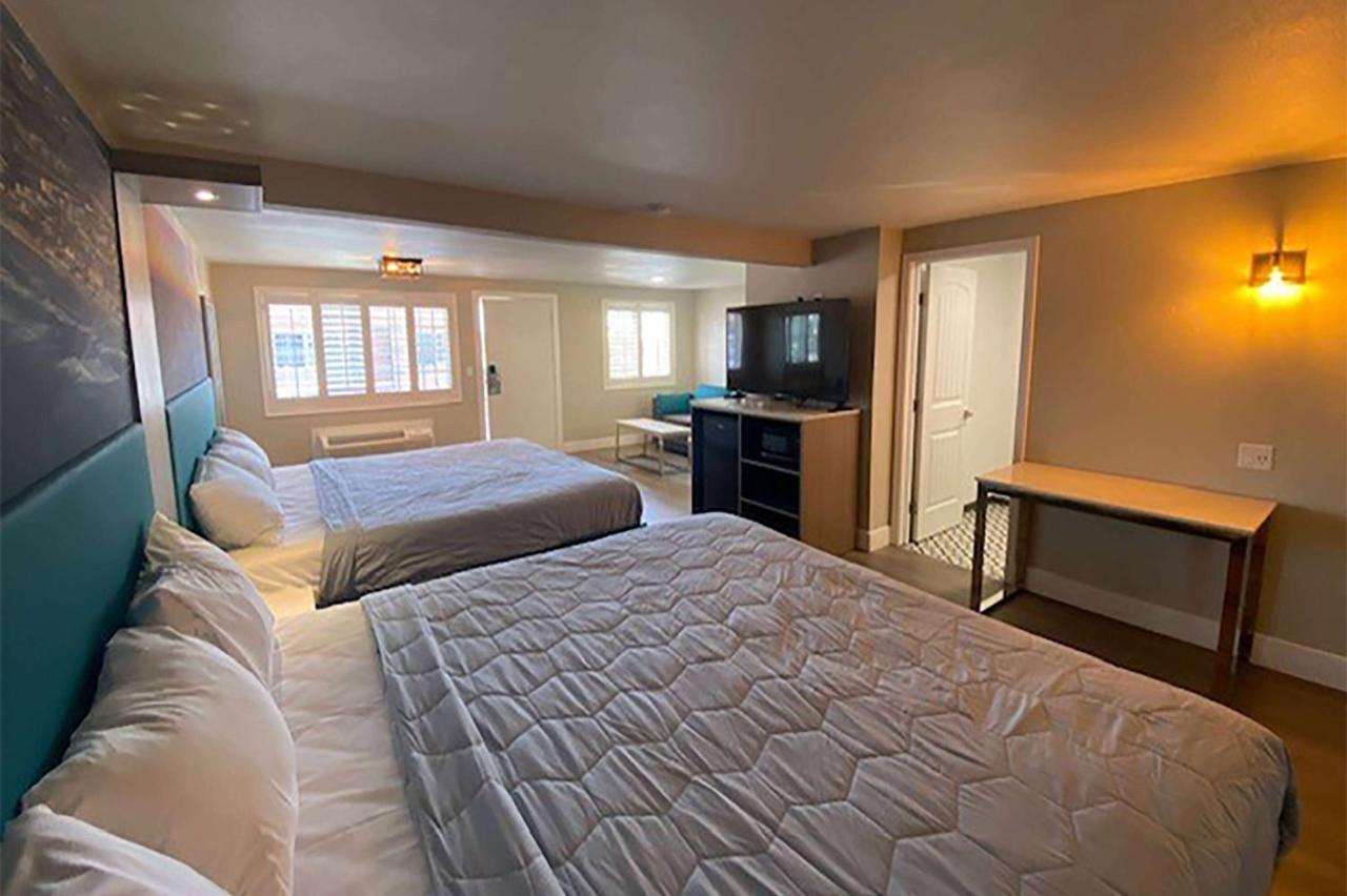 Super 8 By Wyndham Oceanside Downtown Hotel Luaran gambar