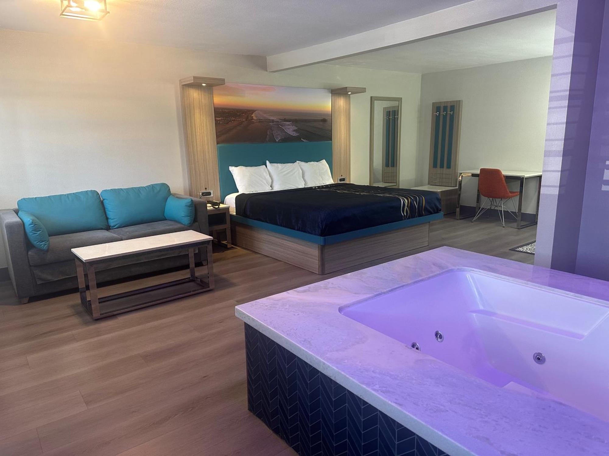 Super 8 By Wyndham Oceanside Downtown Hotel Luaran gambar