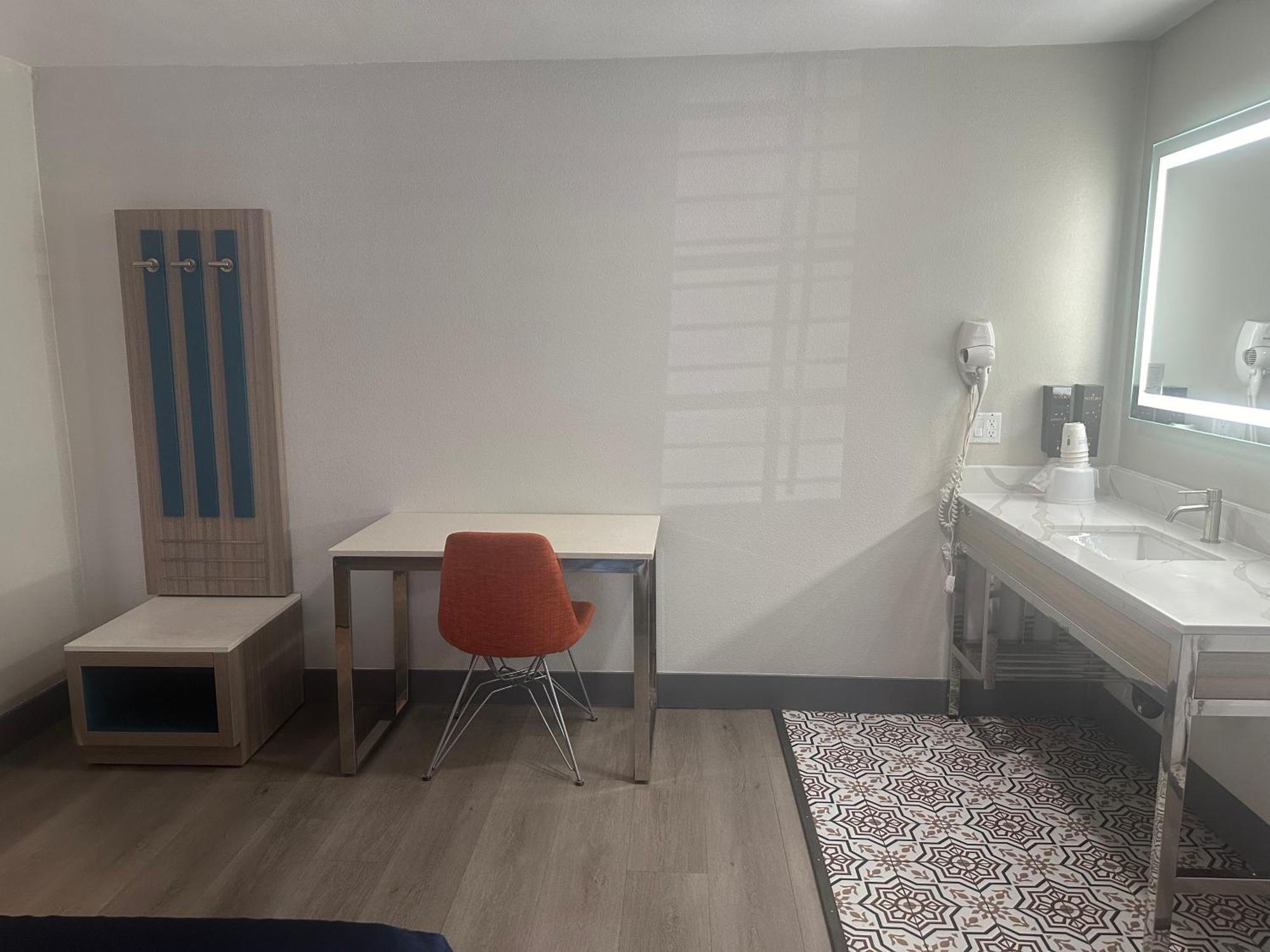 Super 8 By Wyndham Oceanside Downtown Hotel Luaran gambar