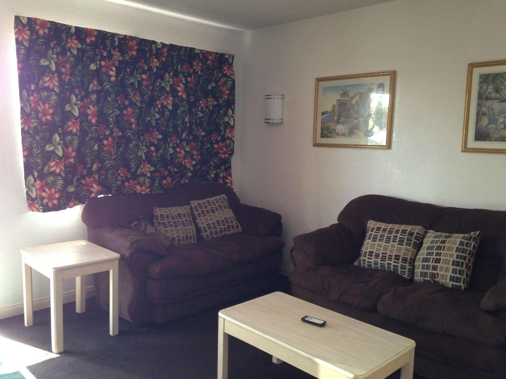 Super 8 By Wyndham Oceanside Downtown Hotel Luaran gambar